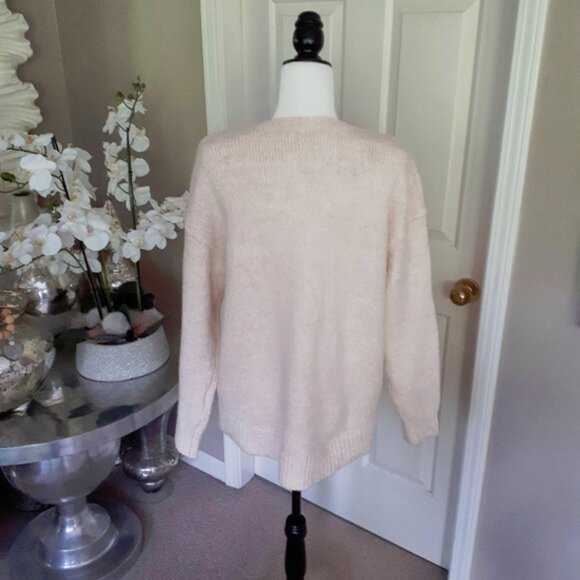MICHAEL Michael Kors light pink V-neck sweater - Picture 6 of 6